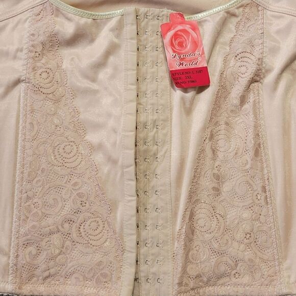 Linda's world shapewear - Picture 7 of 7